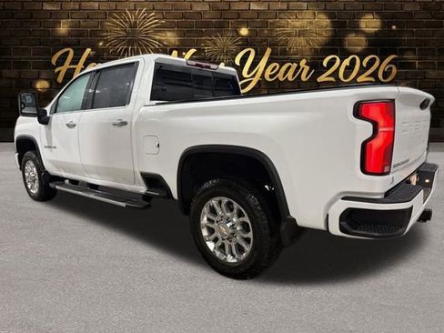 Used 2025 Chevrolet Silverado 2500 LTZ w/ Z71 Chrome Sport Edition image 4