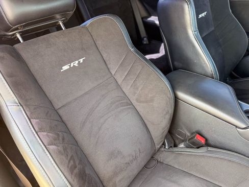 Used 2015 Dodge Challenger SRT Hellcat image 4