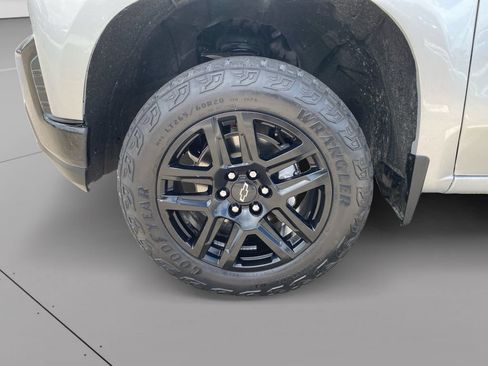 Used 2021 Chevrolet Silverado 1500 Custom Trail Boss w/ Safety Confidence Package AWD/4WD image 26