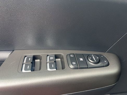 Used 2022 Kia Sportage LX image 23