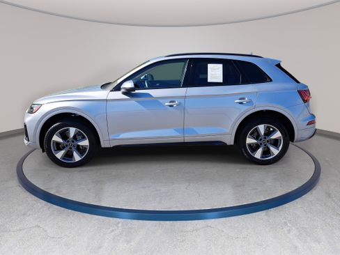 Used 2025 Audi Q5 2.0T Premium image 5