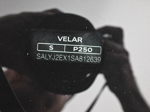 Used 2025 Land Rover Range Rover Velar S image 13