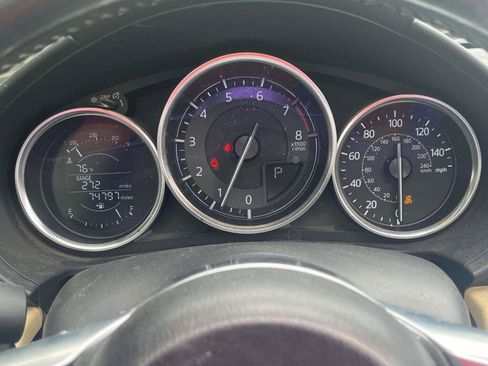Used 2017 MAZDA MX-5 Miata Grand Touring RWD image 3
