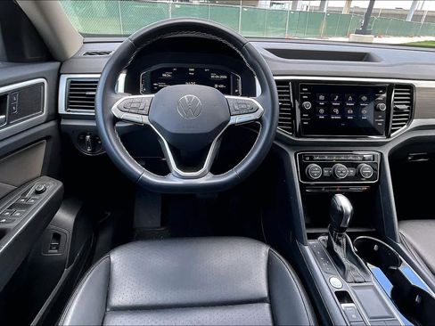 Used 2023 Volkswagen Atlas SE FWD image 6