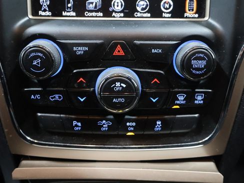 Used 2015 Jeep Grand Cherokee Overland w/ Advanced Technology Group image 38