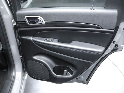 Used 2022 Jeep Grand Cherokee Laredo X image 42