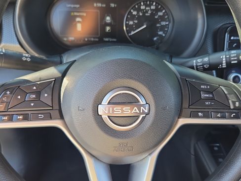 Used 2022 Nissan Kicks SV FWD image 27