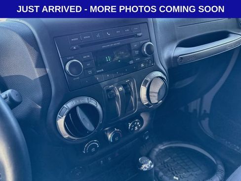 Used 2016 Jeep Wrangler Sport w/ Quick Order Package 24S AWD/4WD image 13