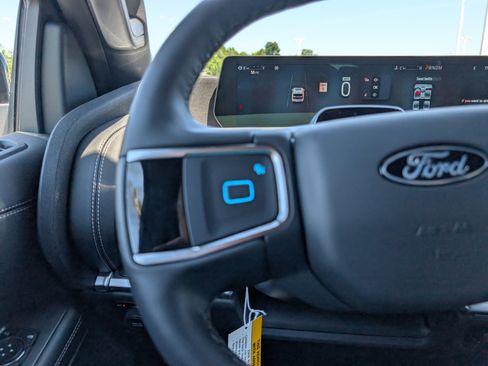 New 2026 Ford Expedition Platinum w/ Stealth Appearance Package AWD/4WD image 21