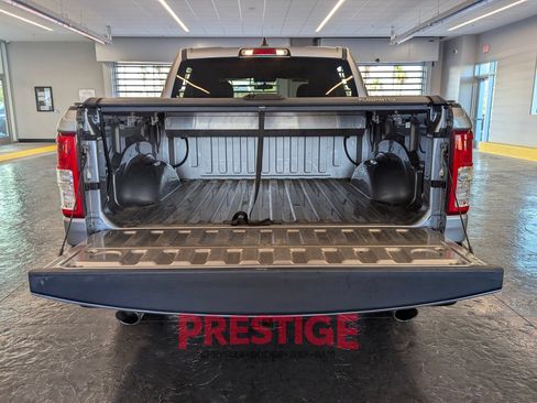 Used 2022 RAM 1500 Big Horn AWD/4WD image 9