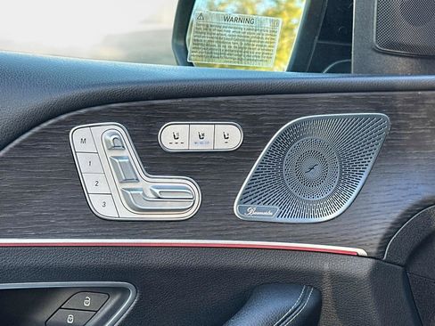 Used 2021 Mercedes-Benz GLS 450 4MATIC image 19