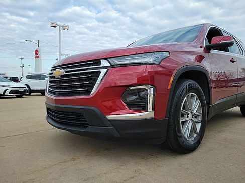 Used 2023 Chevrolet Traverse LT w/ LPO, Floor Liner Package image 16