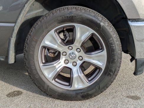 Used 2024 RAM 1500 Laramie image 11