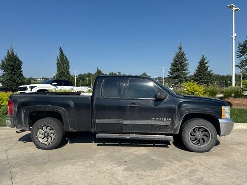 Used 2012 Chevrolet Silverado 1500 LT w/ All-Star Edition AWD/4WD image 2