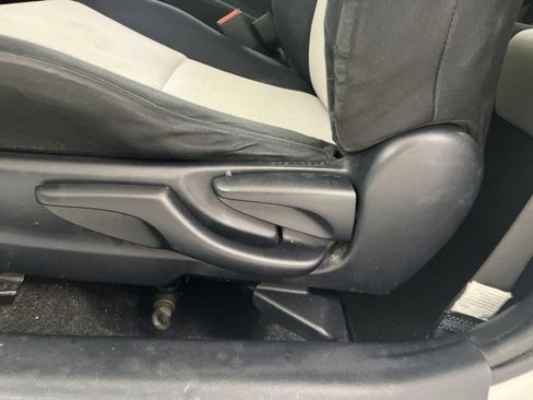Used 2012 Toyota Yaris LE FWD image 44