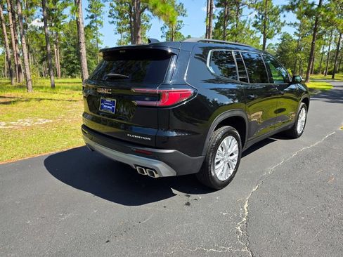Used 2026 GMC Acadia Elevation w/ Elevation Premium Package FWD image 5