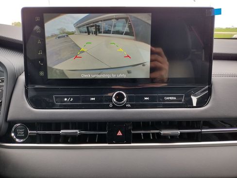 New 2026 Mitsubishi Outlander LE AWD/4WD image 4