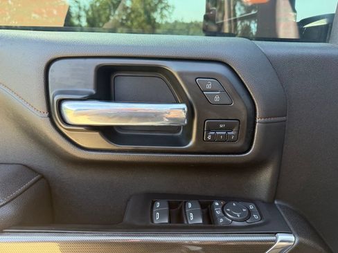 Used 2022 GMC Sierra 2500 AT4 AWD/4WD image 32