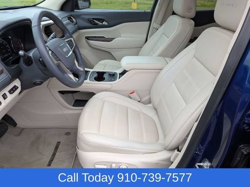 Used 2023 GMC Acadia Denali w/ Denali Ultimate Package FWD image 16
