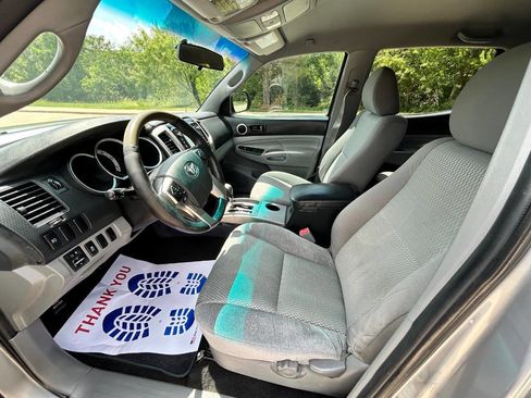 Used 2014 Toyota Tacoma PreRunner image 11