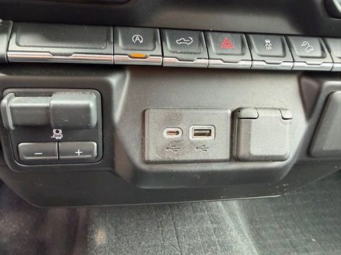 Used 2020 Chevrolet Silverado 1500 LT Trail Boss w/ Convenience Package image 25