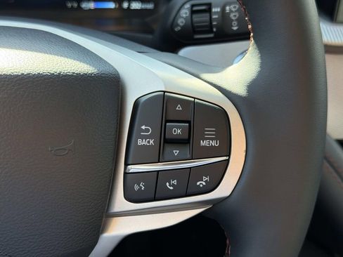 Certified 2025 Ford Explorer Active RWD image 23