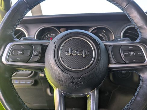 Used 2021 Jeep Wrangler Unlimited Rubicon 4xe w/ Cold Weather Group AWD/4WD image 24