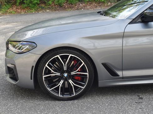 Used 2023 BMW M550i xDrive w/ Executive Package image 13