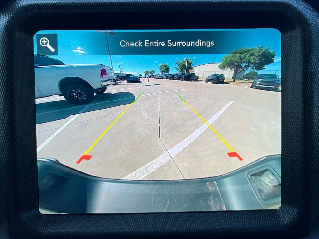 Used 2021 Jeep Gladiator Sport AWD/4WD image 11