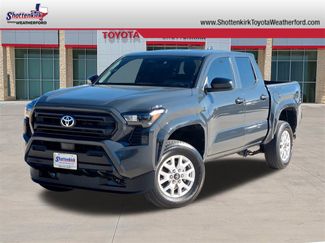 Used 2025 Toyota Tacoma SR video 1