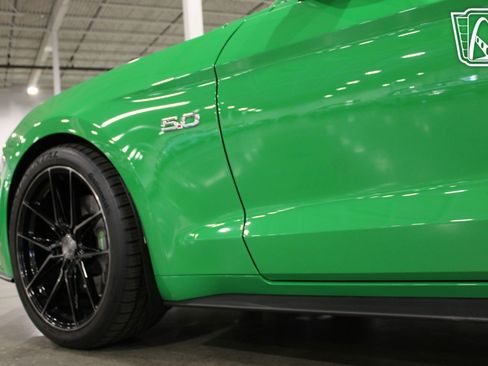Used 2019 Ford Mustang GT RWD image 39