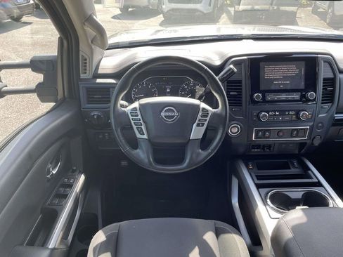 Used 2023 Nissan Titan SV w/ SV Convenience Package RWD image 14