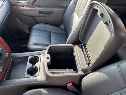 Used 2011 Chevrolet Silverado 3500 LTZ image 16