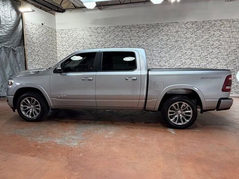 Used 2022 RAM 1500 Laramie w/ Sport Appearance Package AWD/4WD image 4