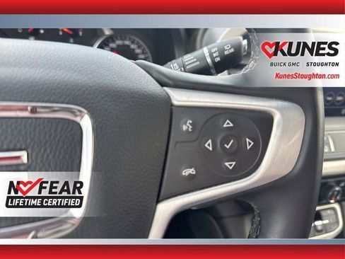 Used 2023 GMC Acadia SLT AWD/4WD image 25