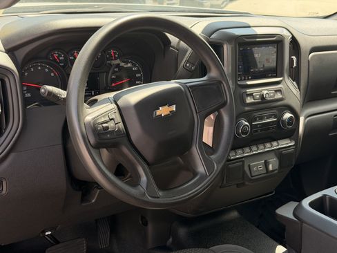 Used 2025 Chevrolet Silverado 1500 W/T RWD image 15