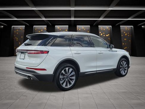Certified 2022 Lincoln Corsair Reserve w/ Elements Package FWD image 3