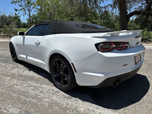 Used 2022 Chevrolet Camaro SS image 3