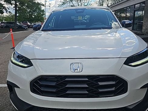 Used 2024 Honda HR-V Sport image 4