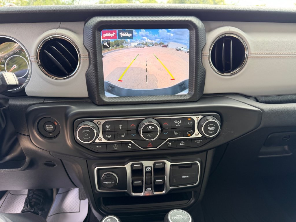 Used 2022 Jeep Gladiator Overland AWD/4WD image 18