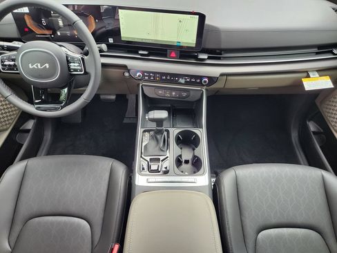 New 2026 Kia Carnival EX FWD image 20