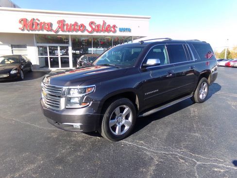 Used 2015 Chevrolet Suburban LTZ image 1