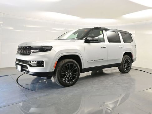 Used 2024 Jeep Grand Wagoneer Series II w/ Quick Order Packagew 28T AWD/4WD image 61
