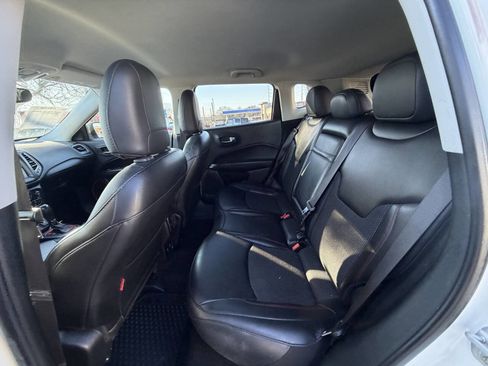 Used 2020 Jeep Compass Trailhawk AWD/4WD image 11