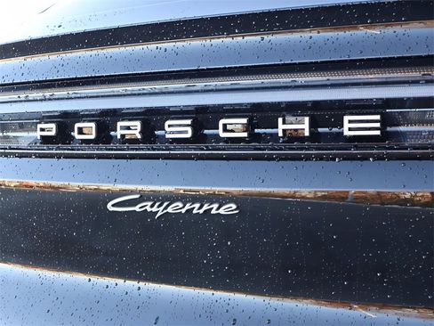 New 2026 Porsche Cayenne E-Hybrid Coupe image 8