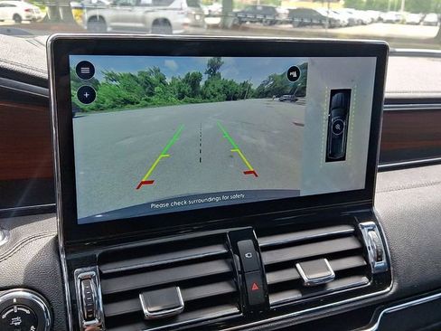 Used 2022 Lincoln Navigator L Reserve w/ Equipment Group 201A AWD/4WD image 22