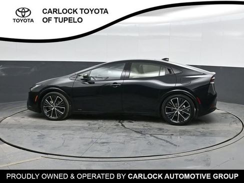 Used 2025 Toyota Prius Limited image 8