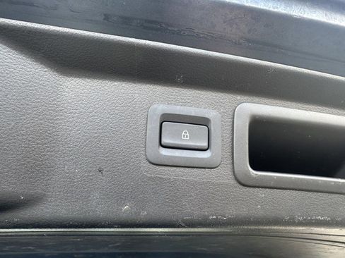 Used 2023 MAZDA CX-50 AWD 2.5 S w/ Cargo Package image 15