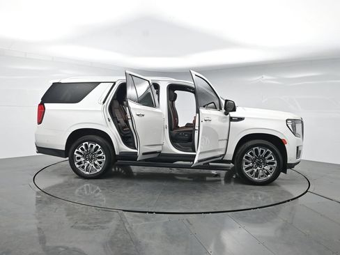 Used 2023 GMC Yukon Denali Ultimate AWD/4WD image 56