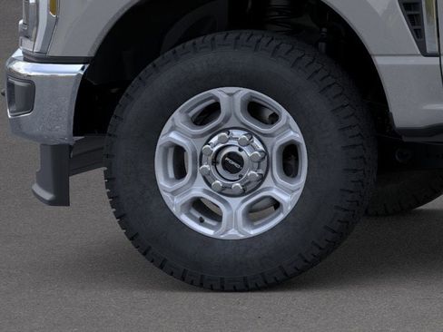New 2026 Ford F250 XLT w/ XLT Premium Package image 19